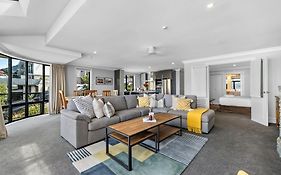 Lakefront Luxury 912 The Beacon 3 Bedroom